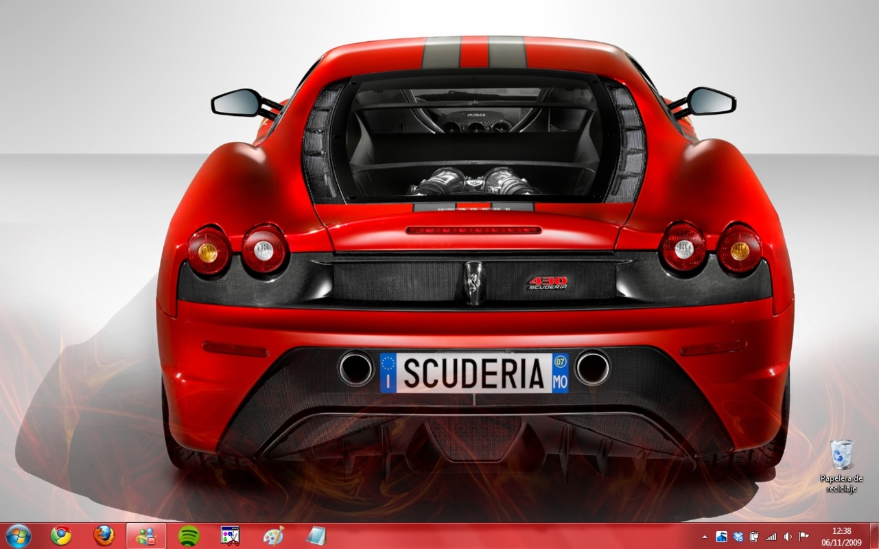 Ferrari Windows 7 Theme feature